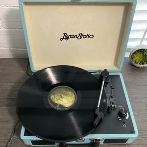 Byron Statics Vinyl Record Player